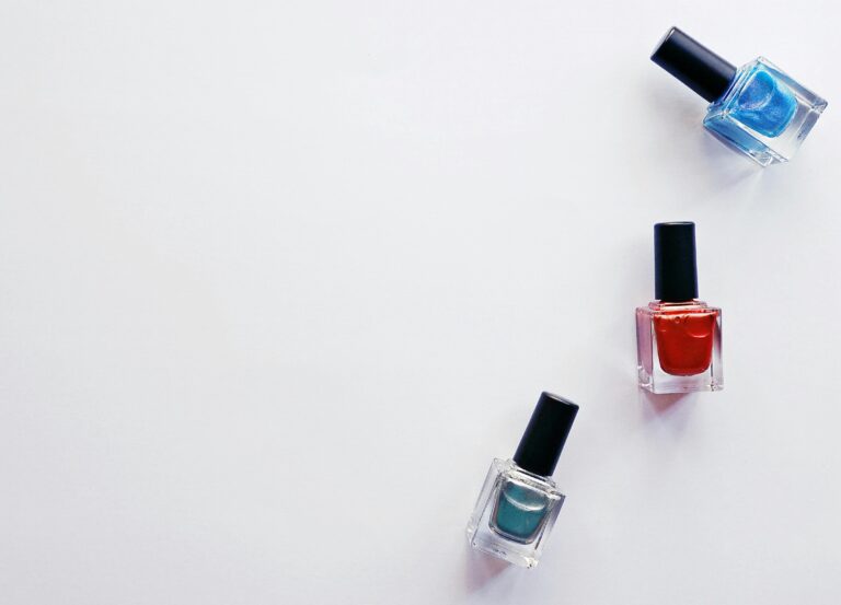 Are At-Home Gel Nail Polish Kits Toxic? 3 Ingredients to Avoid